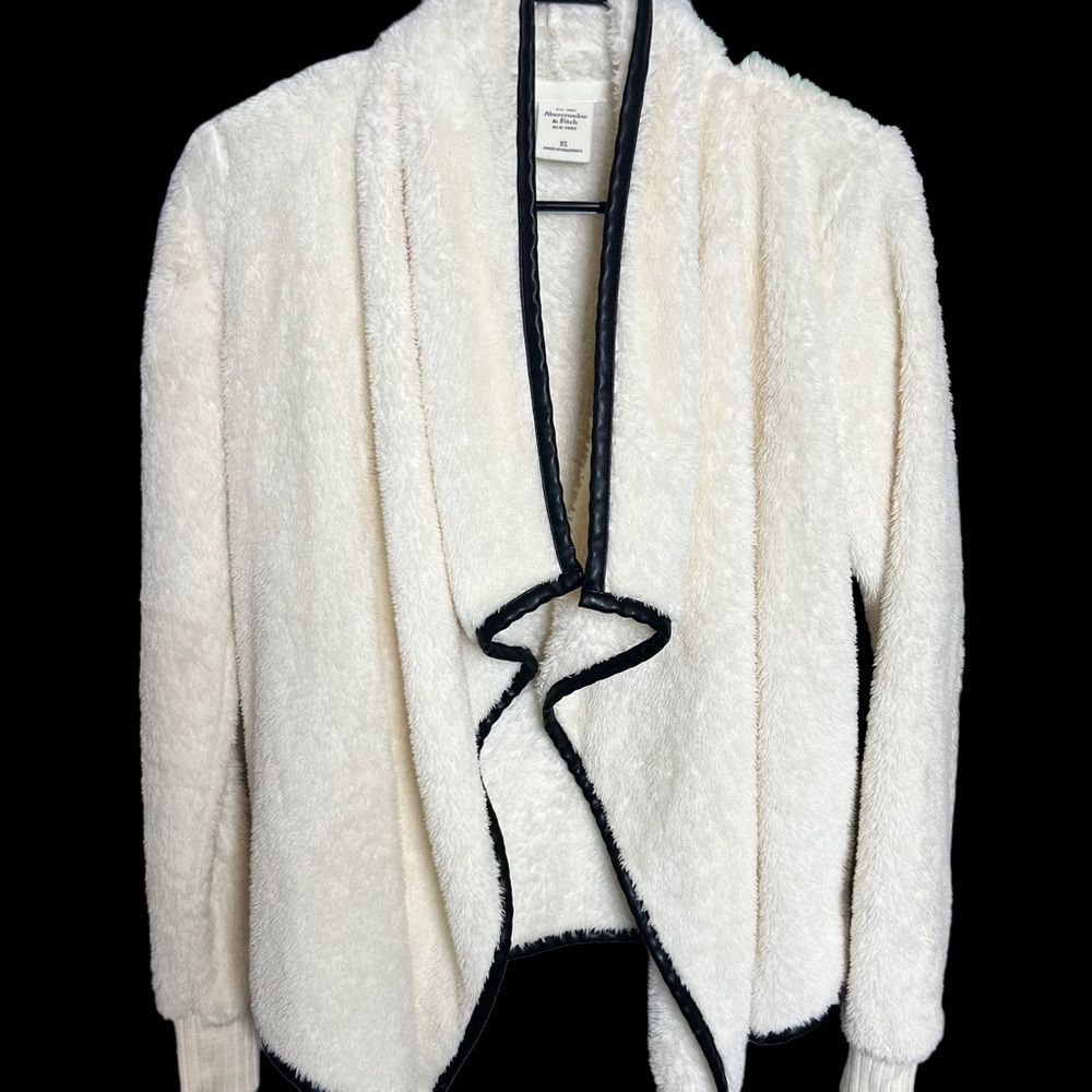 ABERCROMBIE FUZZY OPEN FRONT CARDIGAN XS